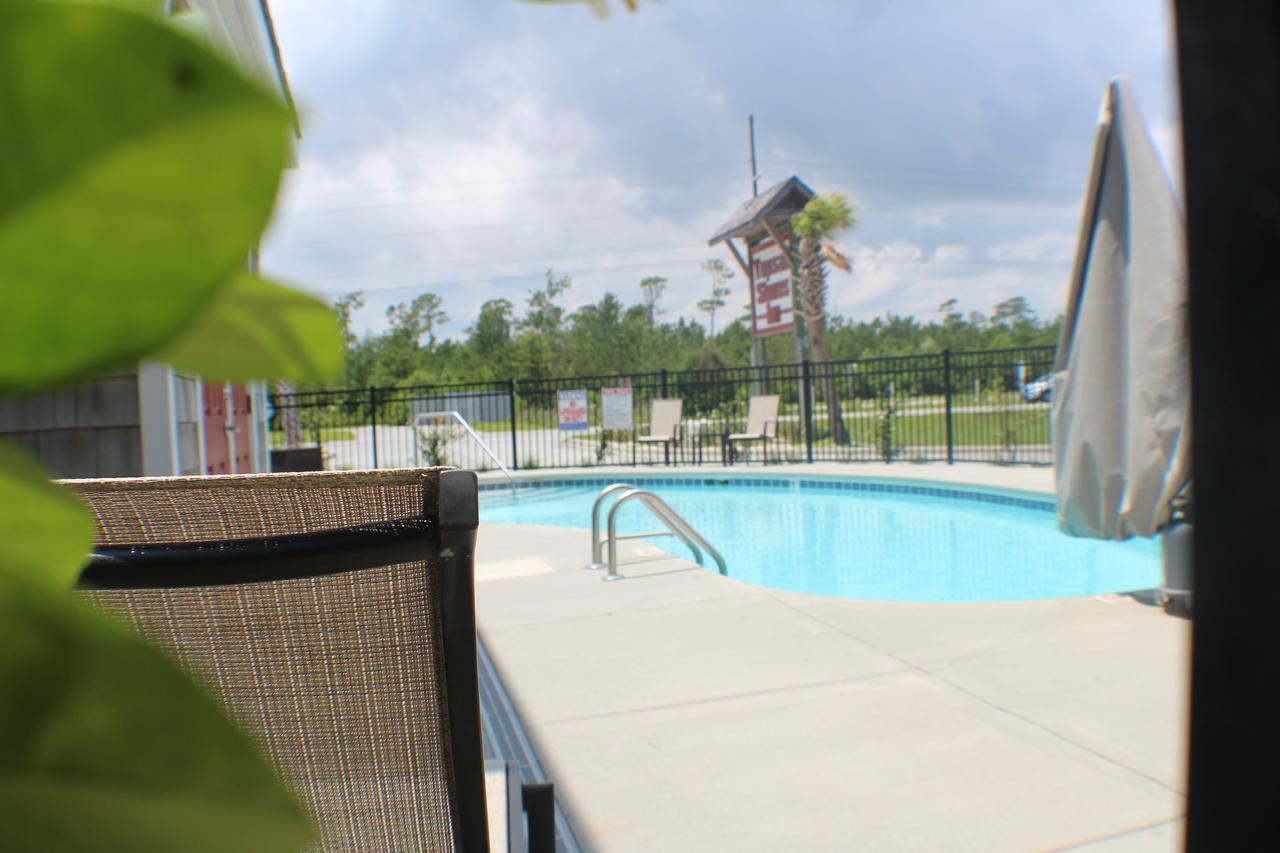 Topsail Shores Inn Sneads Ferry Exterior photo